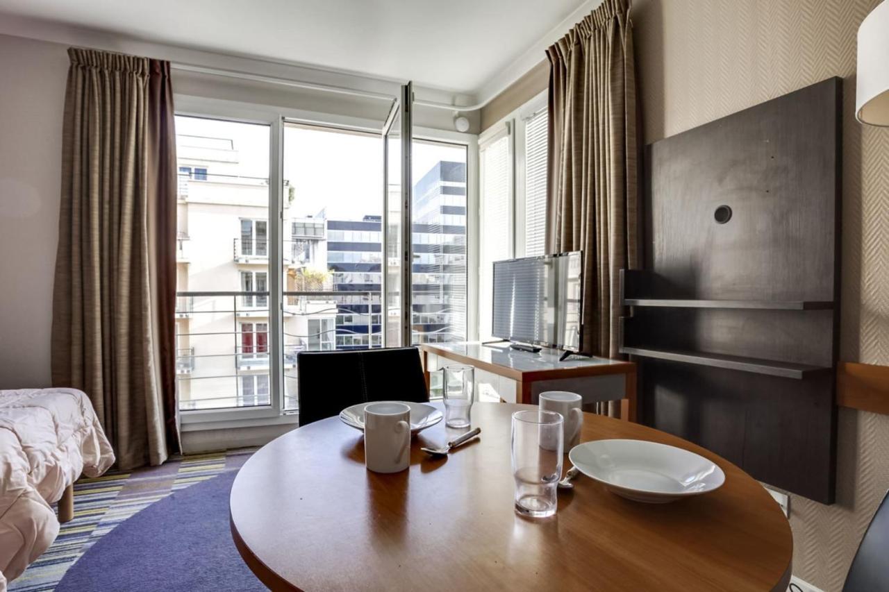 Guestready - Studio Cosy Pres Du Metro Іссі-ле-Муліно Екстер'єр фото
